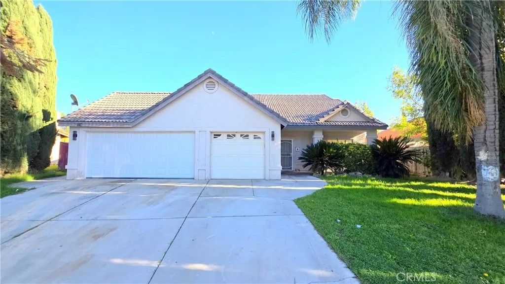 Photo of 1116 Cloverdale Street, Riverside, CA 92501 (MLS # TR25281505)