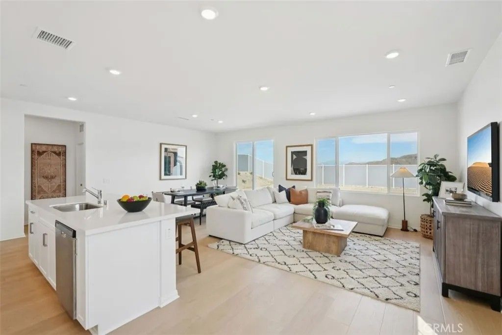 Photo of 12838 Olympus Circle, Corona, CA 92883 (MLS # IV25234170)