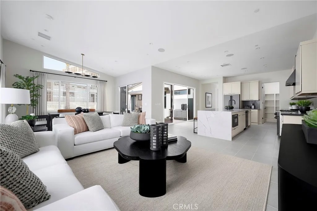 4531 Thunderbird Way