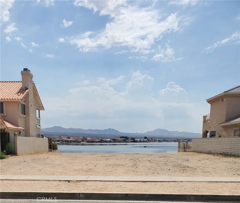 14553 Rivers Edge