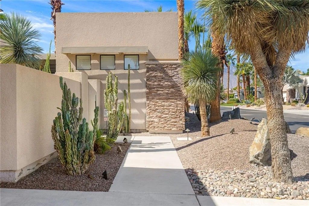 Photo of 69791 Matisse Road, Cathedral City, CA 92234 (MLS # NP25279787)