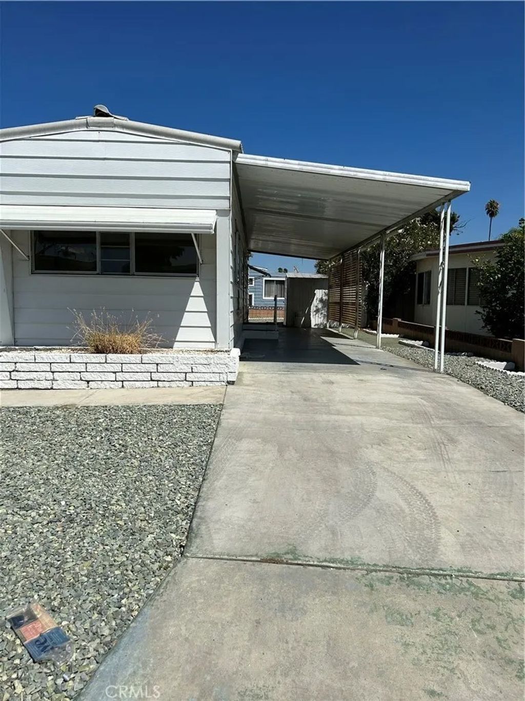 Photo of 914 W Johnston Ave, Hemet, CA 92543 (MLS # SW25276468)