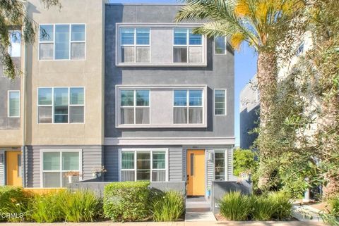 Photo of 2041 W Place Drive, Costa Mesa, CA 92627 (MLS # P1-26666)