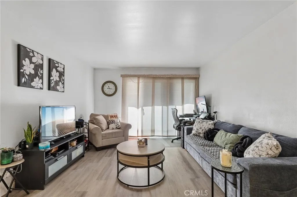 3565 Linden Avenue 165