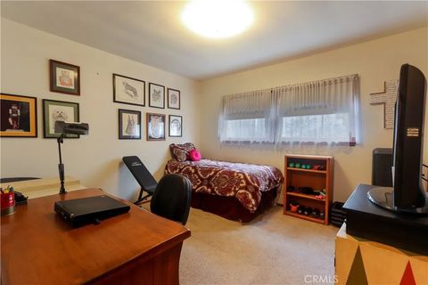 Tiny photo for 10558 Brierbush Ave, Downey, CA 90241 (MLS # DW25216646)