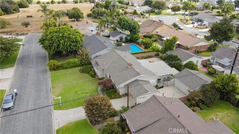Tiny photo for 10558 Brierbush Ave, Downey, CA 90241 (MLS # DW25216646)