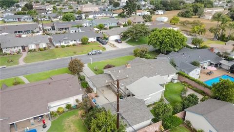 Tiny photo for 10558 Brierbush Ave, Downey, CA 90241 (MLS # DW25216646)