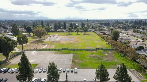 Tiny photo for 10558 Brierbush Ave, Downey, CA 90241 (MLS # DW25216646)