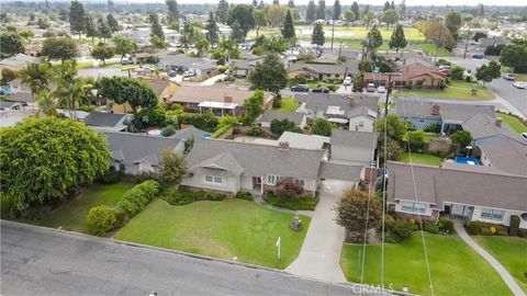 Tiny photo for 10558 Brierbush Ave, Downey, CA 90241 (MLS # DW25216646)