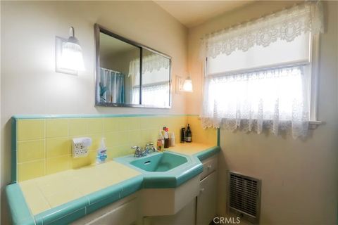 Tiny photo for 10558 Brierbush Ave, Downey, CA 90241 (MLS # DW25216646)