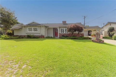 Tiny photo for 10558 Brierbush Ave, Downey, CA 90241 (MLS # DW25216646)