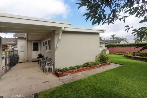 Tiny photo for 10558 Brierbush Ave, Downey, CA 90241 (MLS # DW25216646)