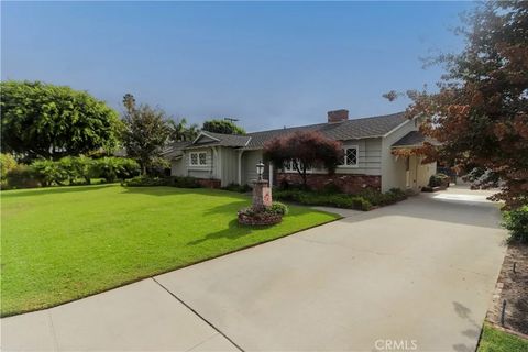 Tiny photo for 10558 Brierbush Ave, Downey, CA 90241 (MLS # DW25216646)