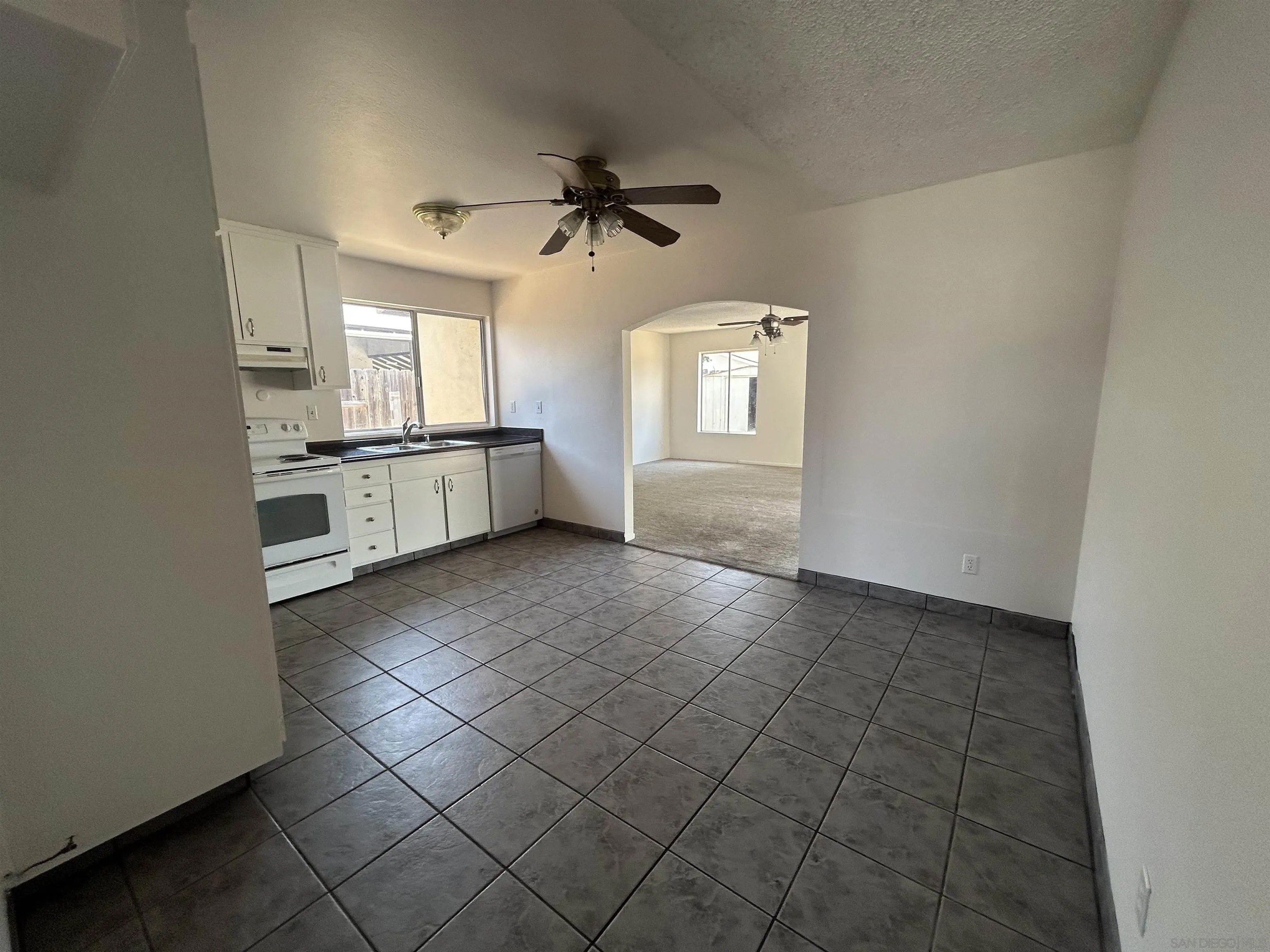 8667 Cetus Rd