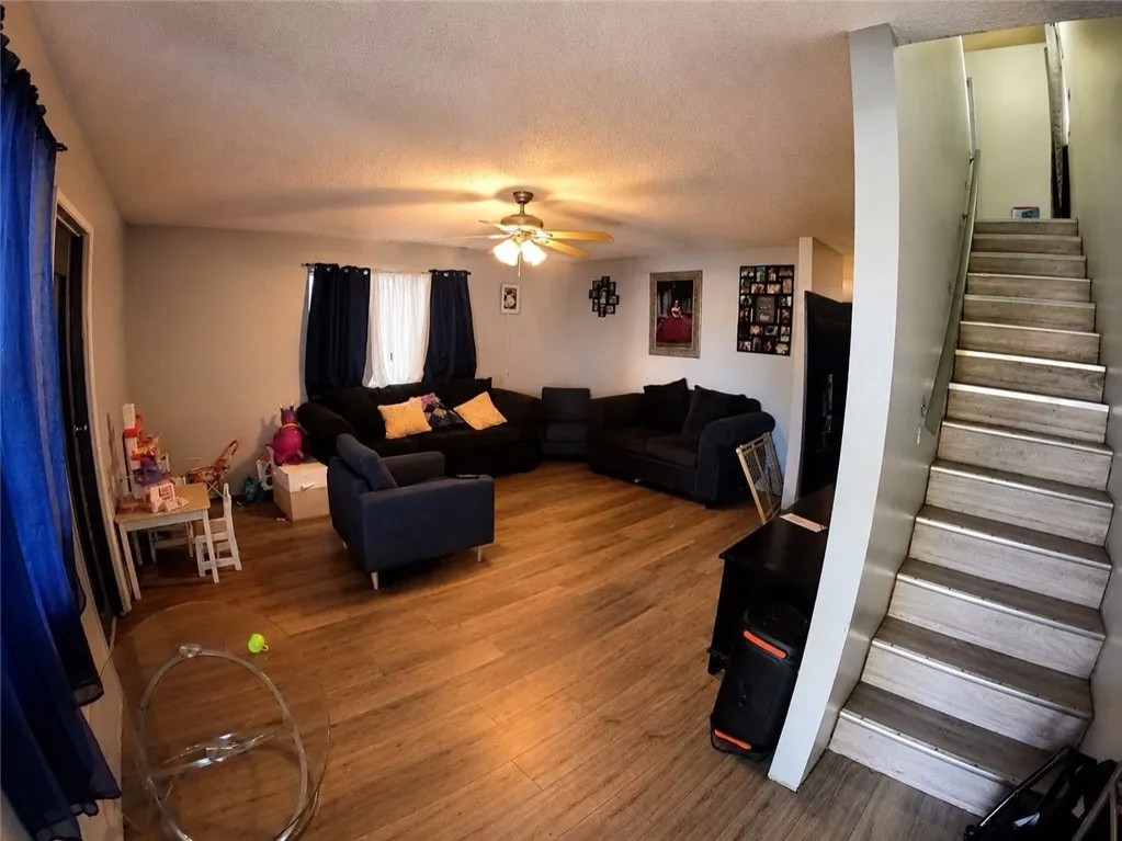 1243 E 100th