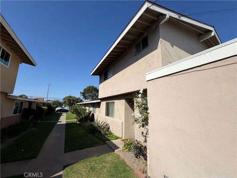 1383 Baker
