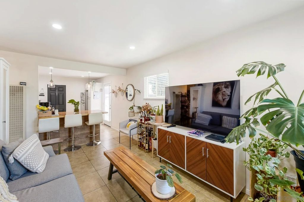 Photo of 3317-19 Jemez Dr, San Diego, CA 92117 (MLS # 260007761)