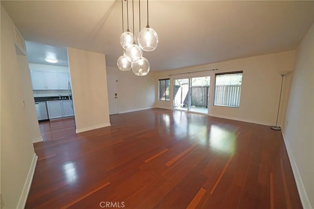 Photo of 18350 Hatteras Street, Tarzana, CA 91356 (MLS # SR26016442)