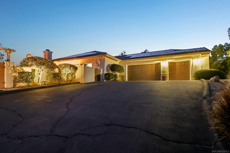 2167 Collomia Ct.