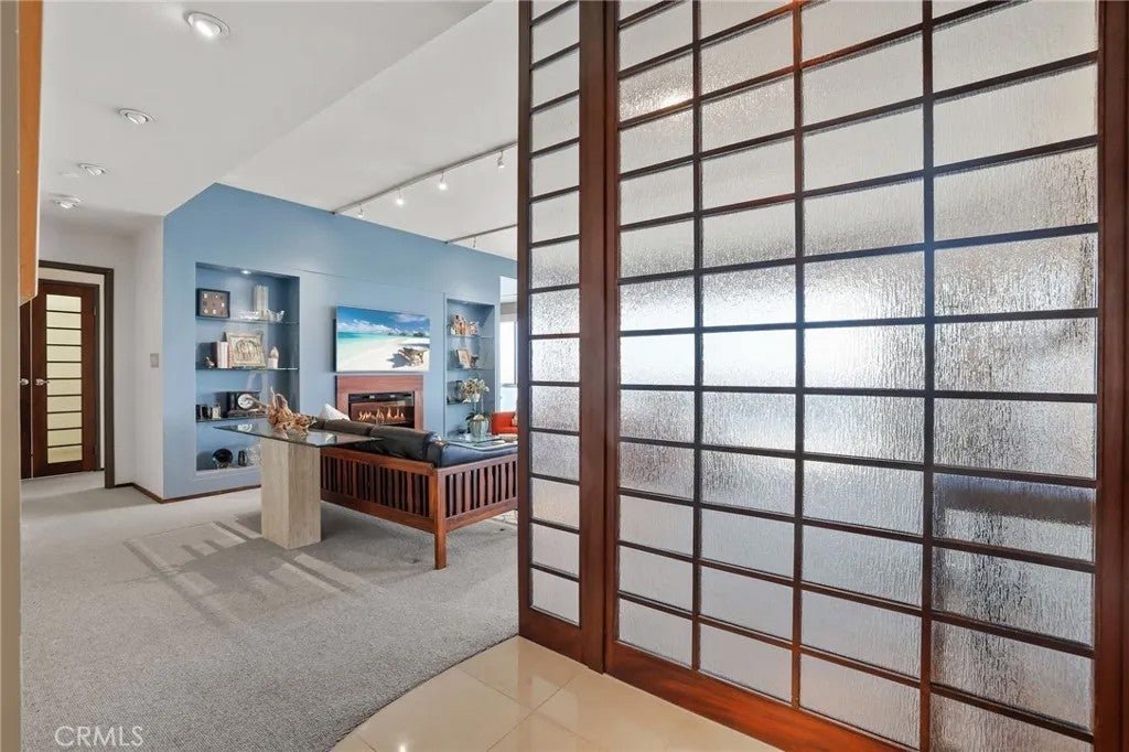1310 E Ocean Boulevard 1604