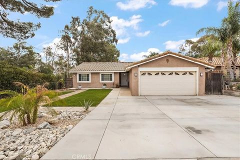 Photo of 2914 W Wilson St, Banning, CA 92220 (MLS # CV25245152)
