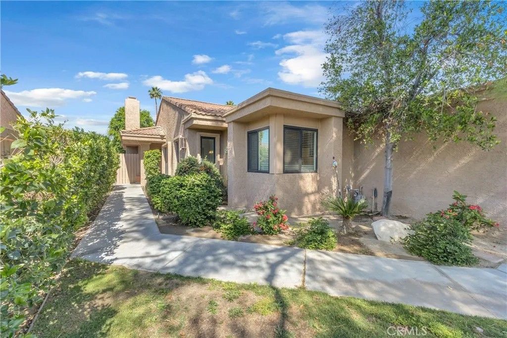 Photo of 44129 Elba Court, Palm Desert, CA 92260 (MLS # IG26070793)