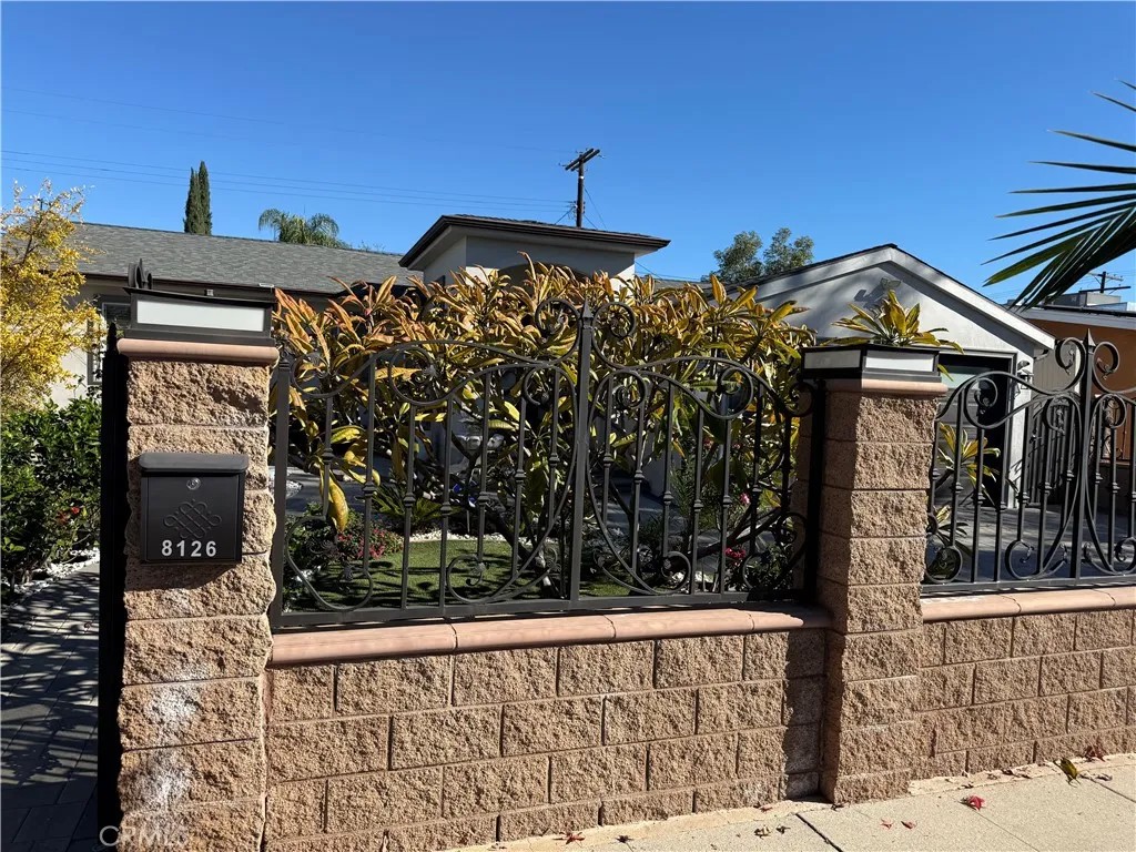 8126 Matilija