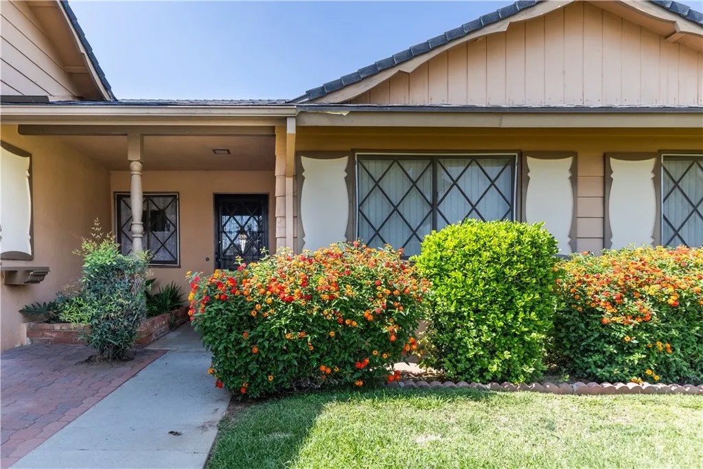 35250 Santa Rosa Drive