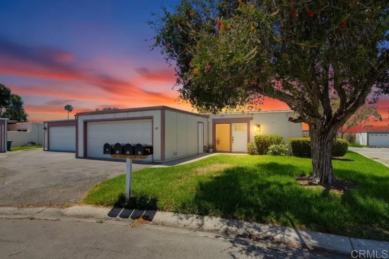 3621 Vista Campana South 62