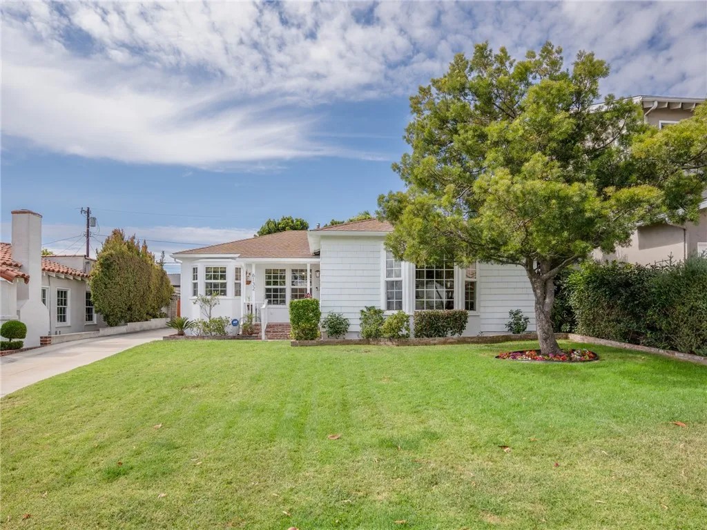 6132 W 75th Street