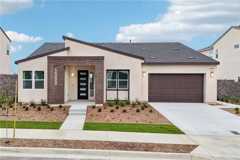 Photo of 15919 Conservatory Drive, Fontana, CA 92336 (MLS # OC26092759)