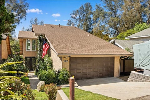 Photo of 15757 Country Club Dr, Chino Hills, CA 91709 (MLS # AR26186442)