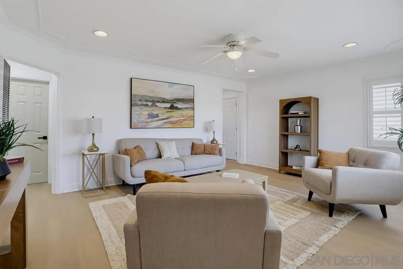 5374 Bonita Dr