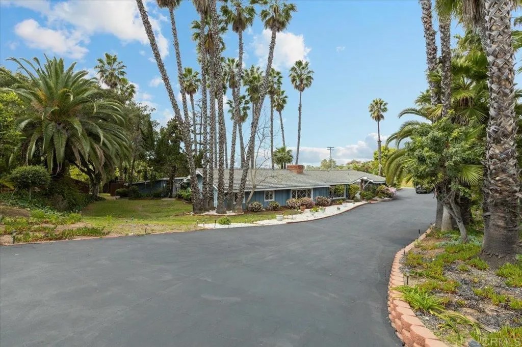 843 Alta Vista Drive