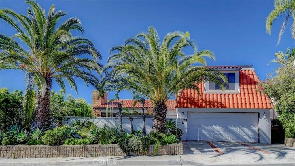 Photo of 751 Bolsana Dr, Laguna Beach, CA 92651 (MLS # NP26015271)