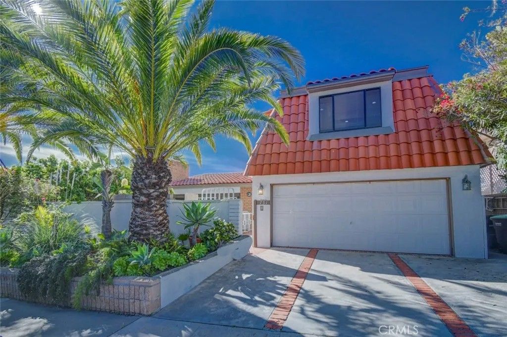 Photo of 751 Bolsana Dr, Laguna Beach, CA 92651 (MLS # NP26015271)