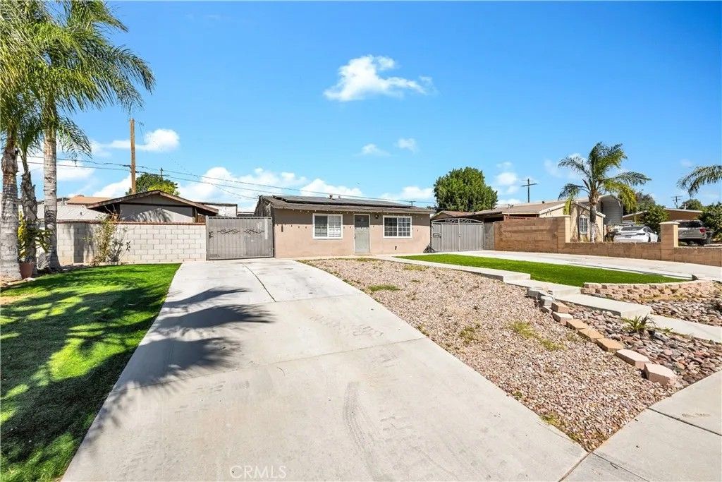 Photo of 22330 Farragut Ave, Moreno Valley, CA 92553 (MLS # IV26060206)