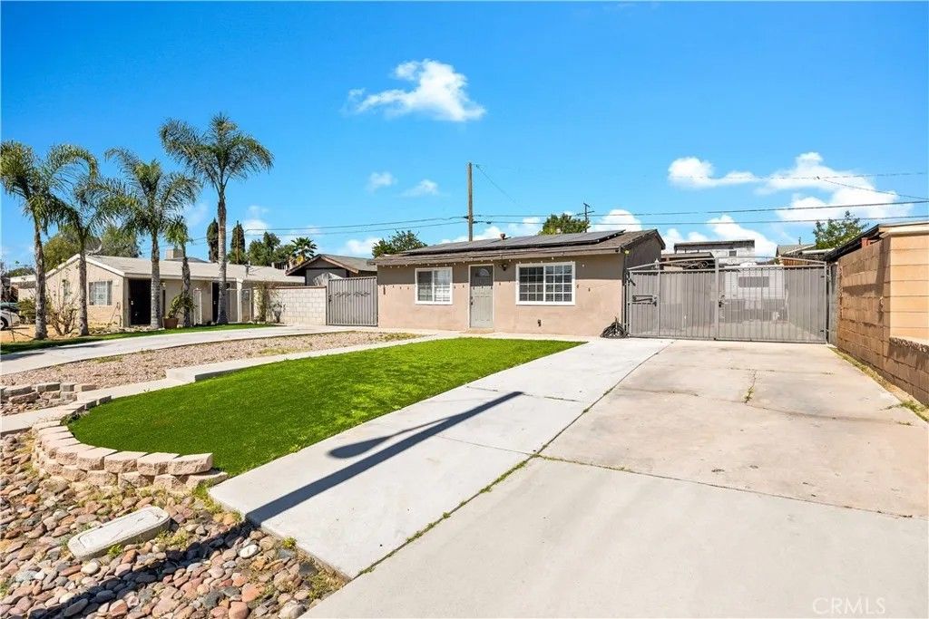 Photo of 22330 Farragut Ave, Moreno Valley, CA 92553 (MLS # IV26060206)