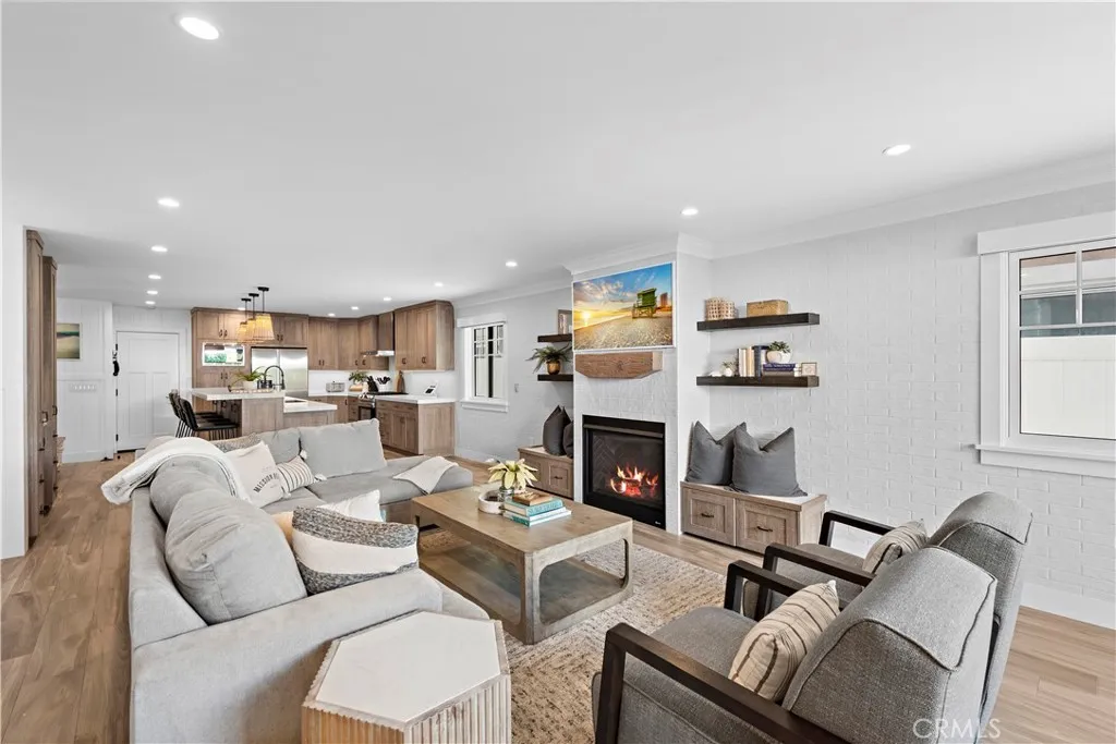 725 Dover Court