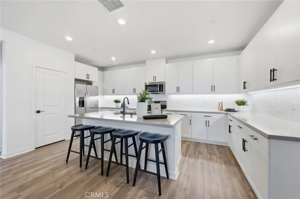 12903 Paradiso Dr 301