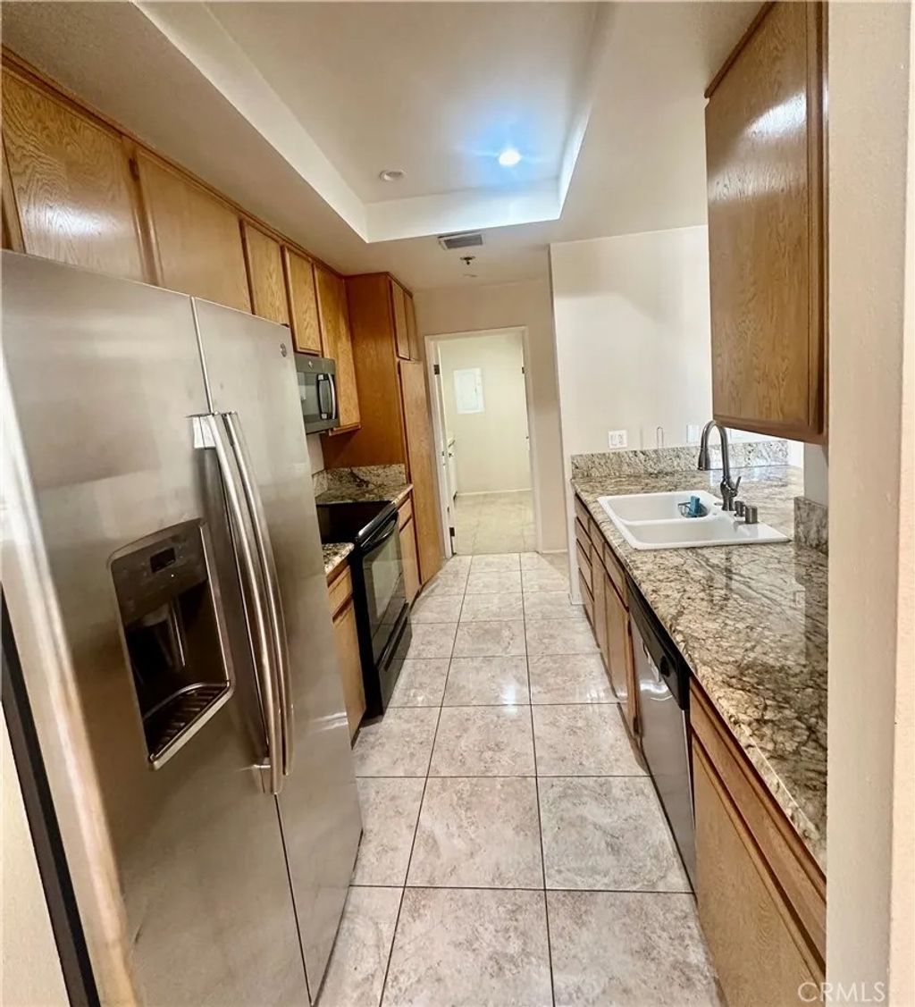 Photo of 600 W 9th St #1508, Los Angeles, CA 90015 (MLS # OC26079517)