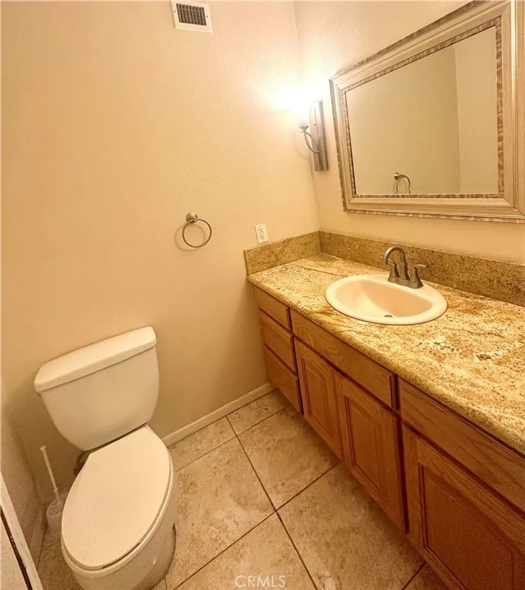 Photo of 600 W 9th St #1508, Los Angeles, CA 90015 (MLS # OC26079517)