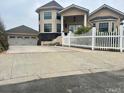 Photo of 12317 Navy Street, Los Angeles, CA 90066 (MLS # IV25247142) Photo of 12317 Navy Street, Los Angeles, CA 90066 (MLS # IV25247142)