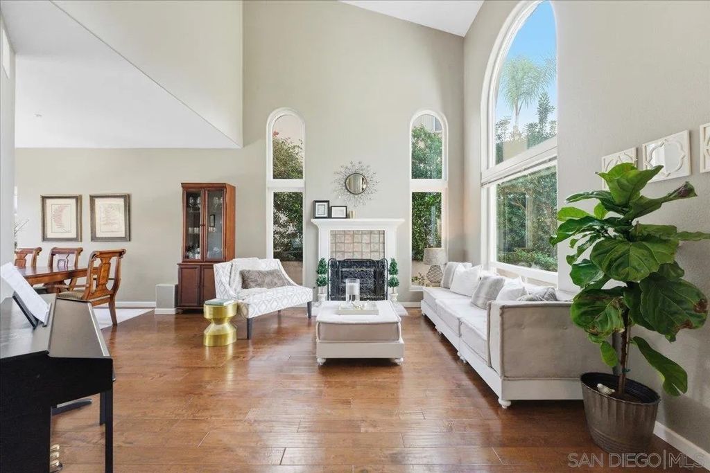 Photo of 2701 Isham Springs Ct, Spring Valley, CA 91977 (MLS # 260003637)