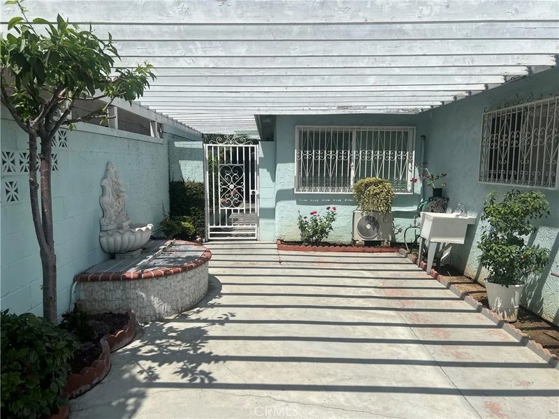 1259 S. Arizona Ave.