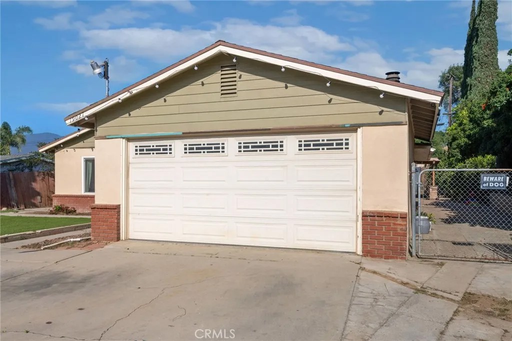 19027 Stroh Avenue