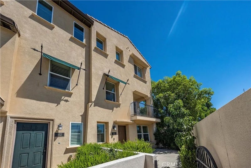 803 N Dalton Avenue 101