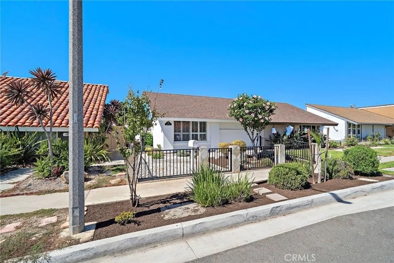 1817 Alsuna Lane