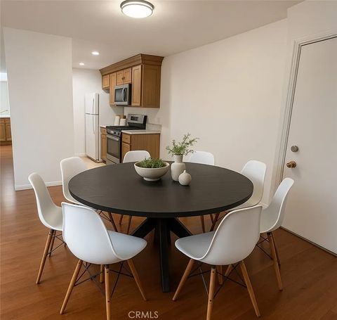 5460 White Oak Avenue J206 Encino CA 91316