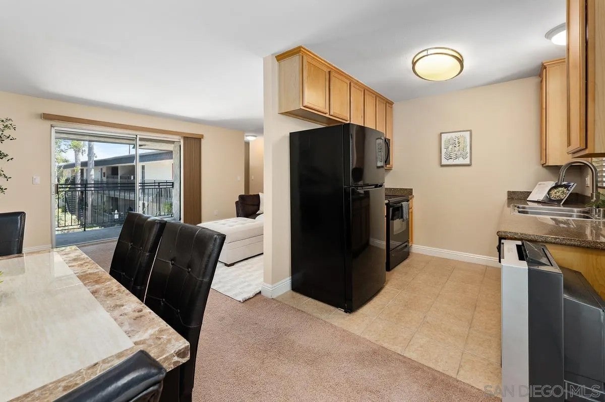 3535 Madison Ave 210